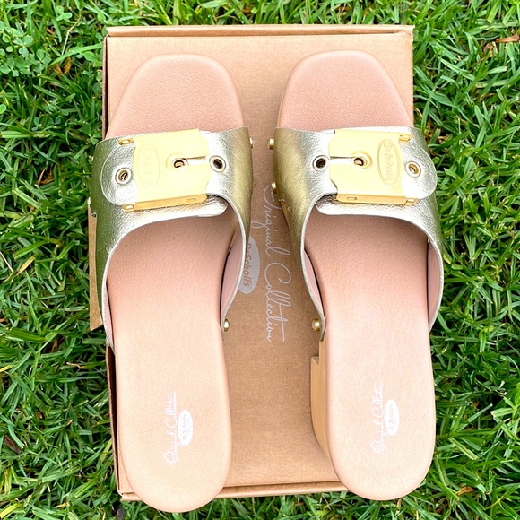 Dr. Scholls mixed metals sandals. With the box. Leather upper. - Picture 3 of 6